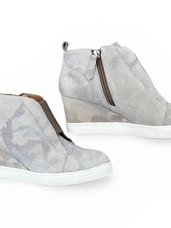 Linea Paolo Camo Suede Wedge Sneaker Booties Gorpcore Streetwear 7.5 - Picture 2 of 11